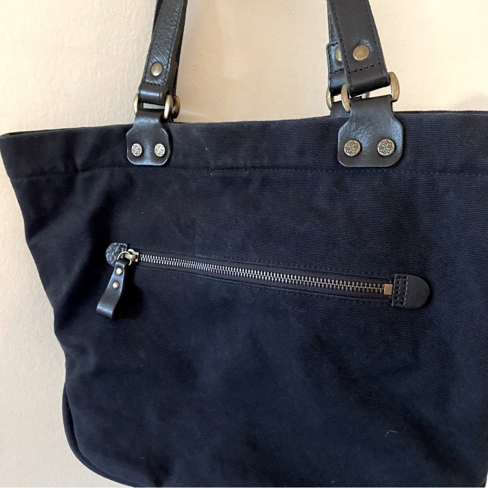 Dakota Black Canvas Shoulder Bag with Leather Handles and Front Pocket - Picture 4 of 7